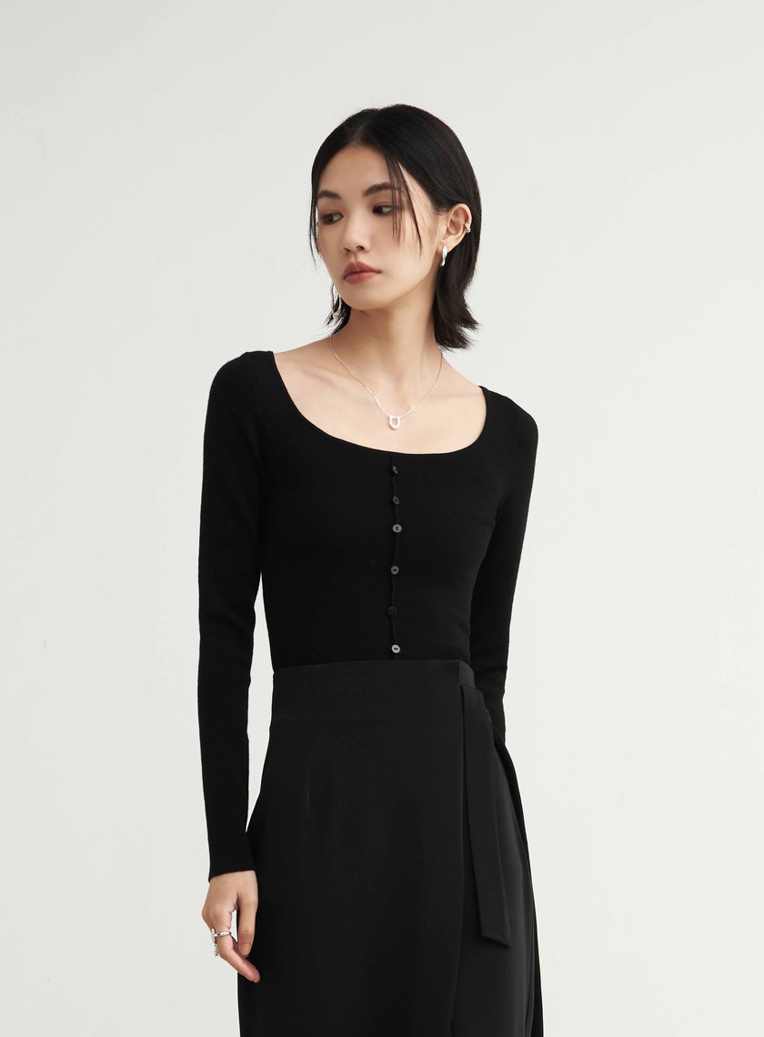 優雅方領羊毛長袖針織上衣